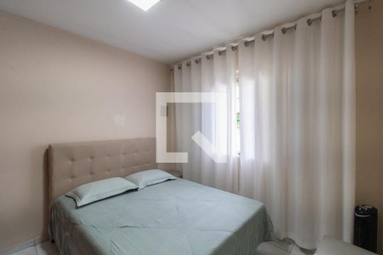 Quarto 1 de casa para alugar com 2 quartos, 100m² em Jardim Sao Carlos (zona Leste), São Paulo
