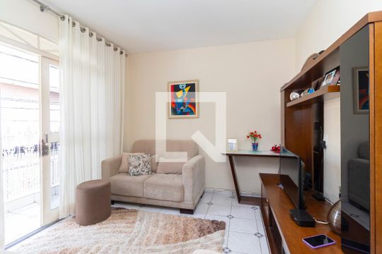 Casa para alugar com 4 quartos, 150m² em Jardim Sao Carlos (zona Leste), São Paulo