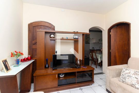 Casa 01 - Sala de casa para alugar com 4 quartos, 150m² em Jardim Sao Carlos (zona Leste), São Paulo