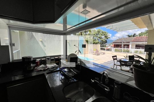 Cozinha de casa de condomínio à venda com 3 quartos, 210m² em Taquara, Rio de Janeiro