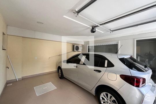 Garagem de casa de condomínio à venda com 3 quartos, 210m² em Taquara, Rio de Janeiro
