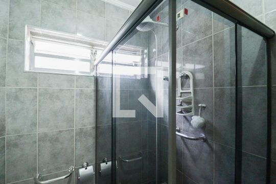 Banheiro 1 de casa à venda com 2 quartos, 117m² em Santana, São Paulo