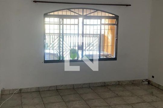 Casa à venda com 4 quartos, 125m² em Rio Pequeno, São Paulo