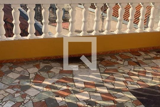 Casa à venda com 4 quartos, 125m² em Rio Pequeno, São Paulo