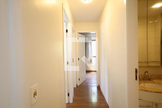 Corredor de apartamento à venda com 3 quartos, 74m² em Jardim Colombo, São Paulo