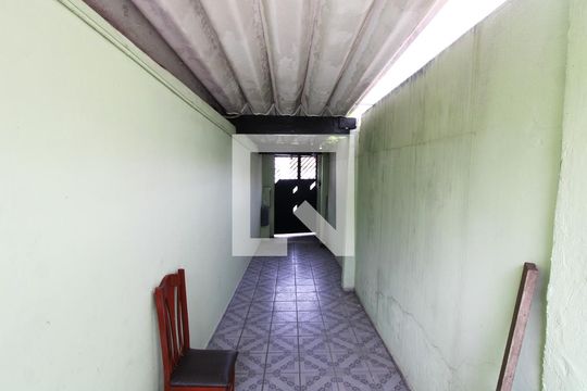 Quintal de casa à venda com 2 quartos, 107m² em Vila Mazzei, São Paulo