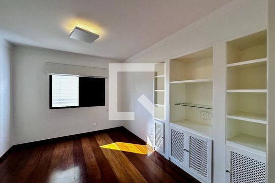 Escritório de apartamento à venda com 3 quartos, 227m² em Cidade Monções, São Paulo