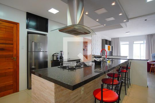 Cozinha de apartamento à venda com 3 quartos, 141m² em São Geraldo, Porto Alegre