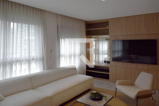 Apartamento para alugar com 1 quarto, 70m² em Jardim America, São Paulo
