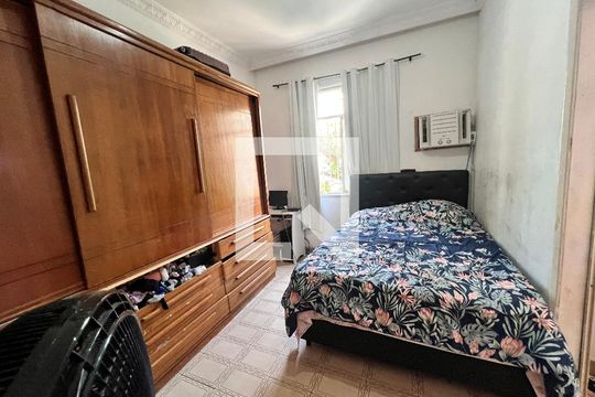 Quarto 01 de apartamento para alugar com 3 quartos, 380m² em Tanque, Rio de Janeiro