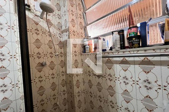 Banheiro Social de apartamento à venda com 3 quartos, 380m² em Tanque, Rio de Janeiro