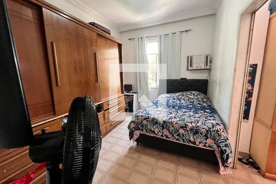 Quarto 01 de apartamento para alugar com 3 quartos, 380m² em Tanque, Rio de Janeiro