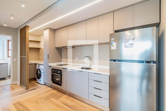 Cozinha de apartamento para alugar com 2 quartos, 43m² em Butantã, São Paulo