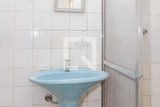 Banheiro de apartamento para alugar com 1 quarto, 47m² em Água Branca, São Paulo