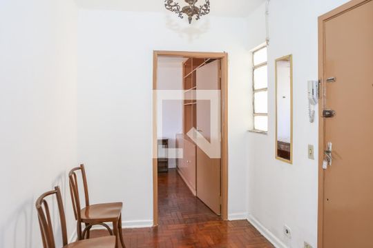 Sala de apartamento para alugar com 1 quarto, 47m² em Água Branca, São Paulo