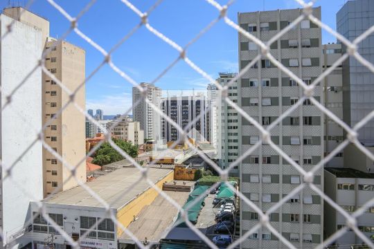 Vista do Quarto de apartamento para alugar com 1 quarto, 47m² em Água Branca, São Paulo