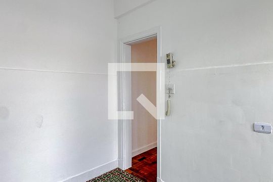 Cozinha de apartamento para alugar com 1 quarto, 70m² em Brás, São Paulo