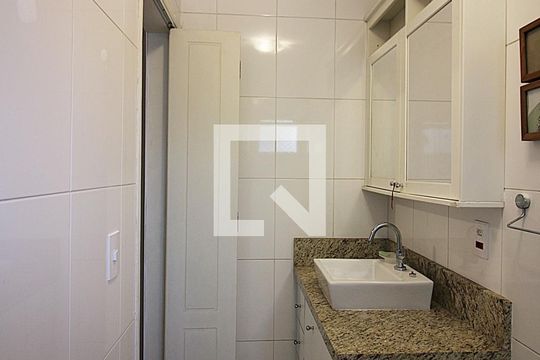 Banheiro Social de apartamento à venda com 4 quartos, 225m² em Vila Santa Terezinha, São Bernardo do Campo