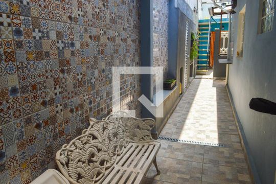 Corredor de casa à venda com 3 quartos, 174m² em Chácara Califórnia, São Paulo