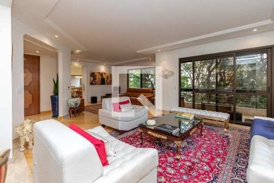 Apartamento para alugar com 4 quartos, 275m² em Campo Belo, São Paulo
