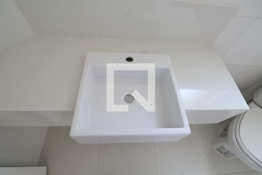 Banheiro Suíte de apartamento para alugar com 3 quartos, 128m² em Jardim Virginia, Guarujá