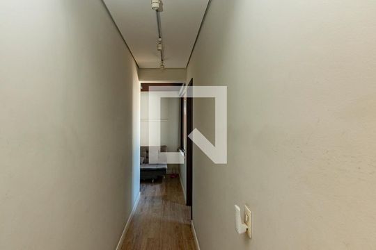 Corredor de casa para alugar com 4 quartos, 453m² em Castelo, Belo Horizonte