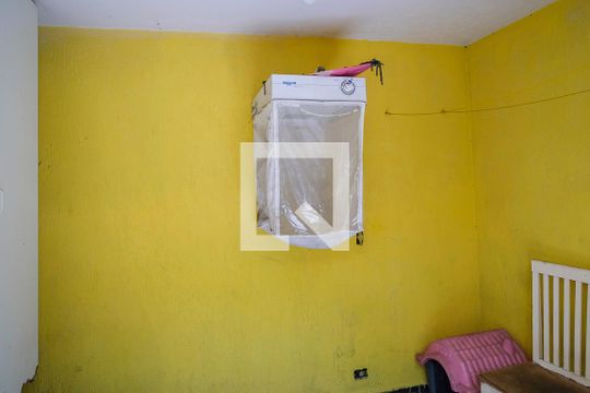 Quintal e área de serviço de casa à venda com 3 quartos, 170m² em Campestre, São Caetano do Sul