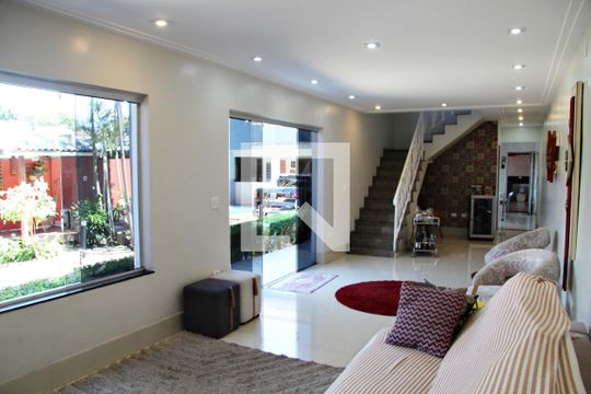 Sala de casa à venda com 4 quartos, 278m² em Jardim Bela Vista, Guarulhos