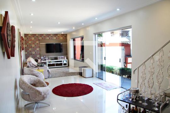 Sala de casa à venda com 4 quartos, 278m² em Jardim Bela Vista, Guarulhos
