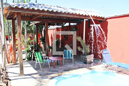 Piscina de casa à venda com 4 quartos, 278m² em Jardim Bela Vista, Guarulhos