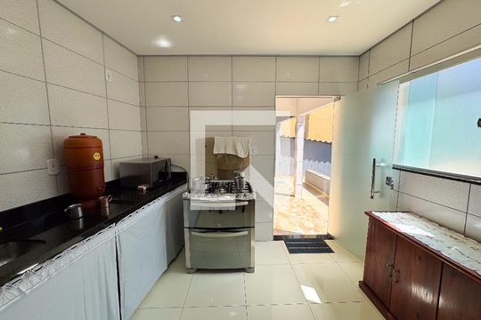 Cozinha de casa à venda com 3 quartos, 250m² em Diamante (barreiro), Belo Horizonte