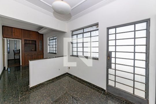 Sala 4 de casa à venda com 4 quartos, 250m² em Padre Eustáquio, Belo Horizonte