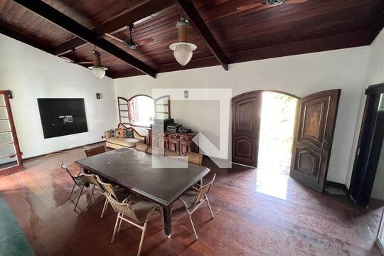 Sala de casa à venda com 4 quartos, 700m² em Freguesia (jacarepaguá), Rio de Janeiro