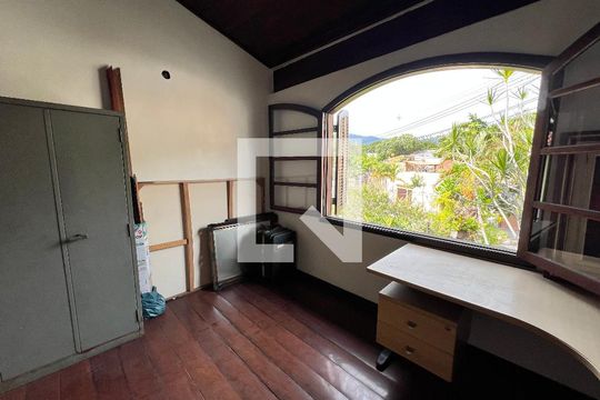 Sala de casa à venda com 4 quartos, 700m² em Freguesia (jacarepaguá), Rio de Janeiro