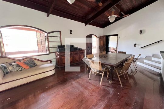 Sala de casa à venda com 4 quartos, 700m² em Freguesia (jacarepaguá), Rio de Janeiro