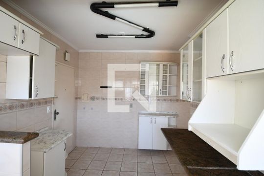 Cozinha de apartamento à venda com 2 quartos, 88m² em Jardim Alto da Barra, Campinas