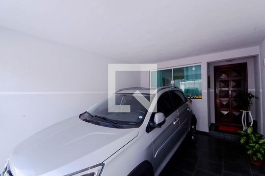 Garagem de casa à venda com 2 quartos, 100m² em Jardim Toscana, Guarulhos