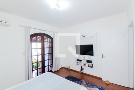 Quarto 2 de casa à venda com 2 quartos, 100m² em Jardim Toscana, Guarulhos