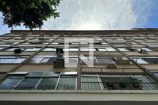 Fachada de apartamento para alugar com 1 quarto, 55m² em Saúde, Rio de Janeiro