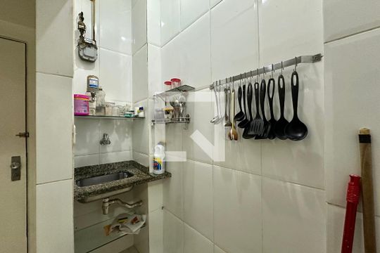 Cozinha de apartamento para alugar com 1 quarto, 55m² em Saúde, Rio de Janeiro