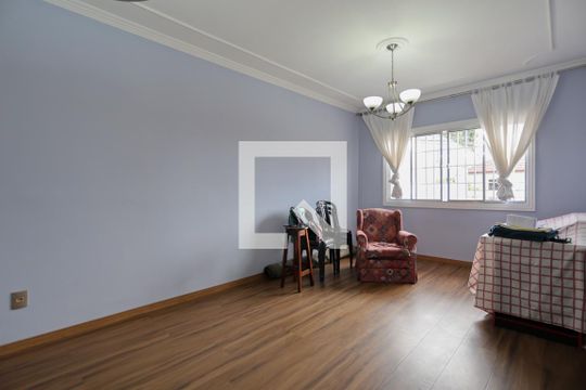 Casa à venda com 3 quartos, 120m² em Vila Santa Maria, São Paulo