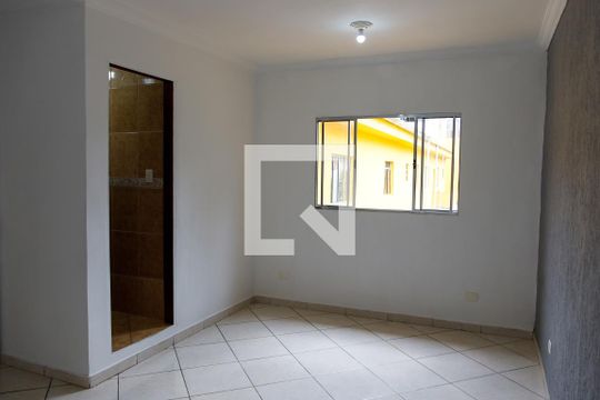 Sala de casa para alugar com 2 quartos, 120m² em Quitaúna, Osasco
