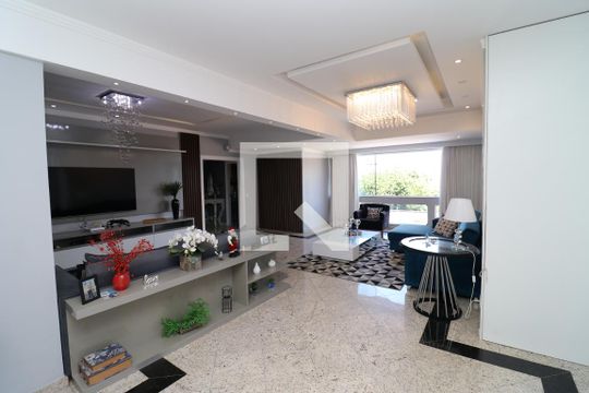 Sala de casa à venda com 3 quartos, 450m² em Jardim Guanabara, Rio de Janeiro