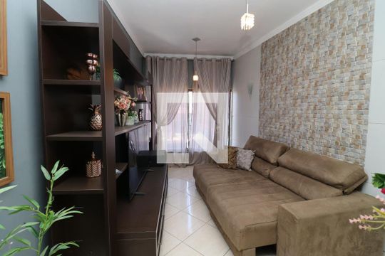 Sala 2 de casa à venda com 3 quartos, 450m² em Jardim Guanabara, Rio de Janeiro