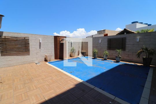 Área da Piscina de casa à venda com 3 quartos, 450m² em Jardim Guanabara, Rio de Janeiro