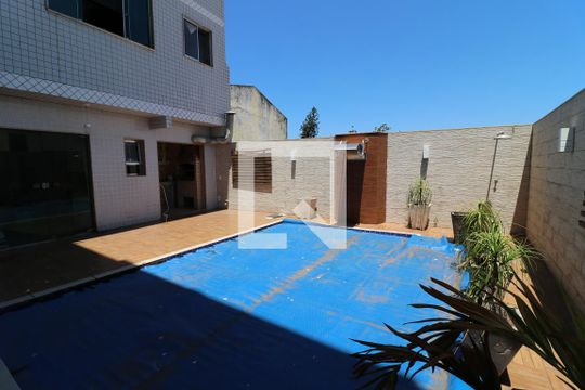 Área da Piscina de casa à venda com 3 quartos, 450m² em Jardim Guanabara, Rio de Janeiro