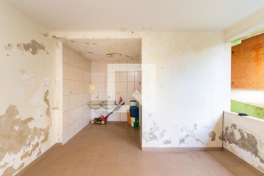 Área de Serviço de casa à venda com 6 quartos, 400m² em Vila Lucia, São Paulo