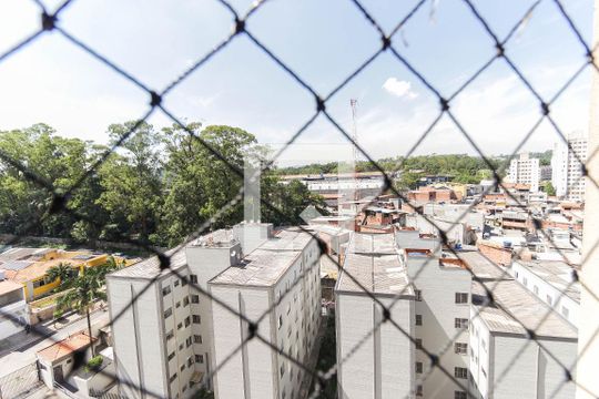 Vista do Quarto 1 de apartamento para alugar com 2 quartos, 60m² em Vila Carmosina, São Paulo