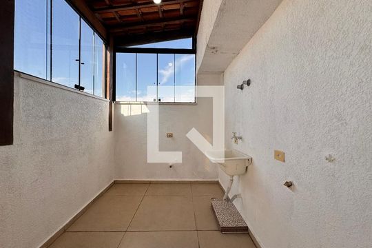 Lavanderia de apartamento à venda com 2 quartos, 104m² em Campestre, Santo André