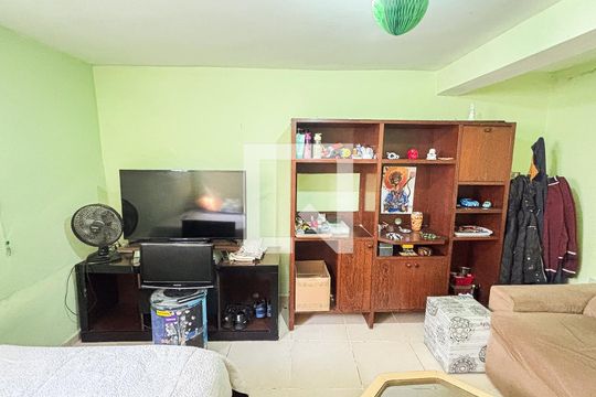 Casa 2 - Sala/Quarto de casa à venda com 4 quartos, 300m² em Jardim Irene, Santo André